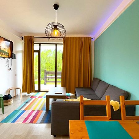 Cozy Riverfront Apartments With Garden And Mountain View Buşteni Buitenkant foto