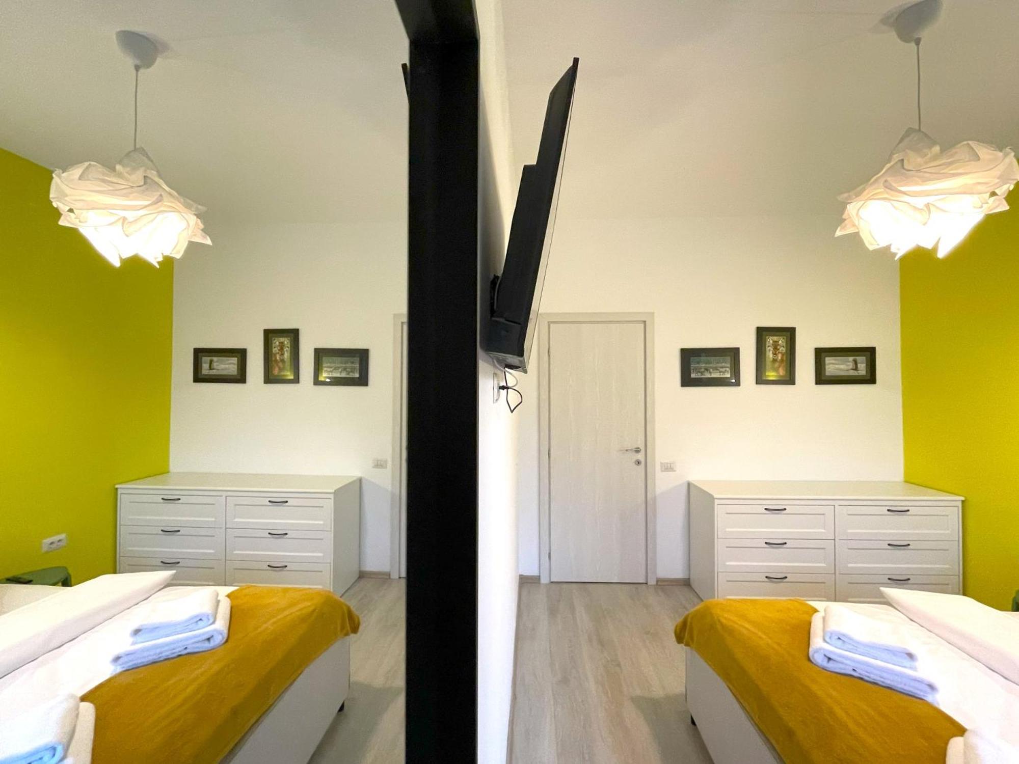 Cozy Riverfront Apartments With Garden And Mountain View Buşteni Buitenkant foto