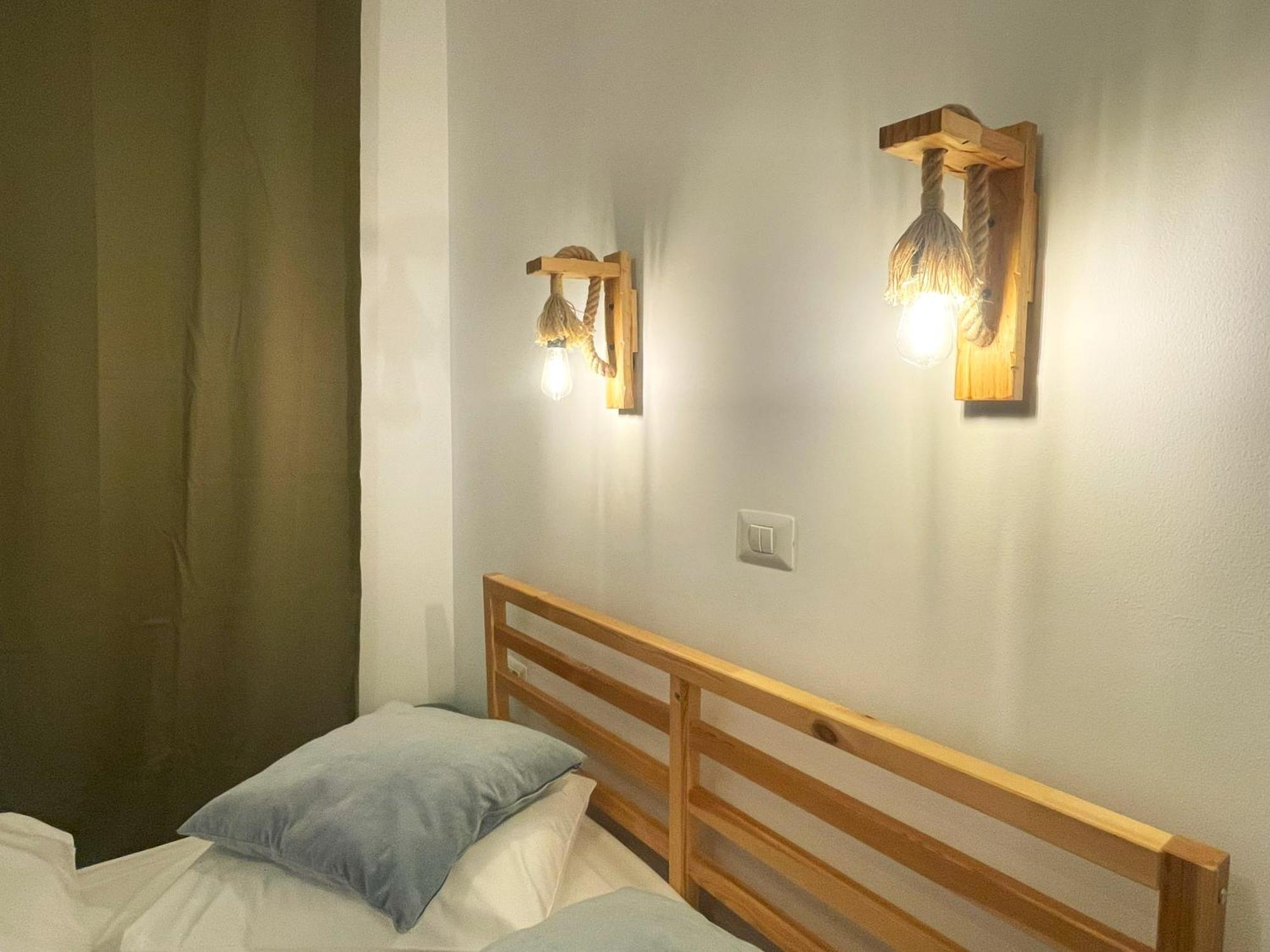 Cozy Riverfront Apartments With Garden And Mountain View Buşteni Buitenkant foto
